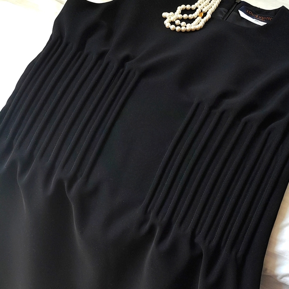 Louis Vuitton stunning Uniform dress Black - Like New! - Picture 10 of 12